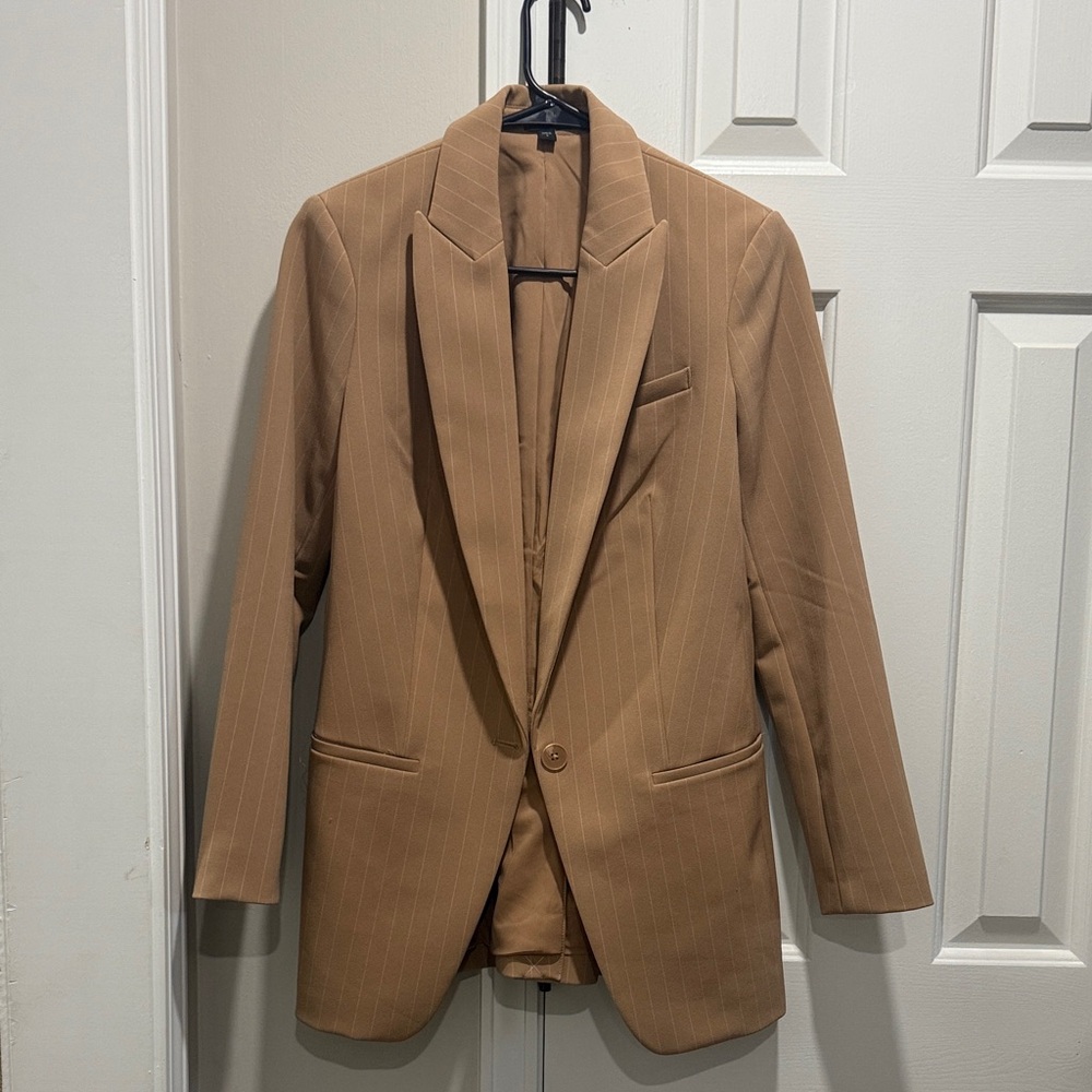 Express Oversized Tan Pinstripe Women's Blazer